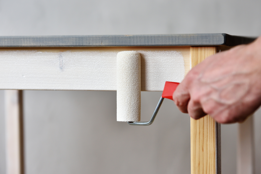 Cómo emplastecer y sellar madera