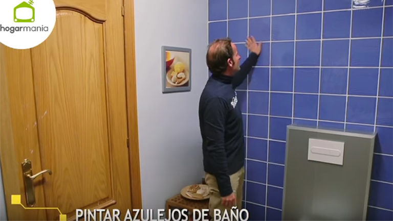 Cómo pintar los azulejos del baño