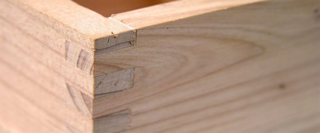 📐Cómo hacer una sencilla escuadra para ensamblar madera a 90º